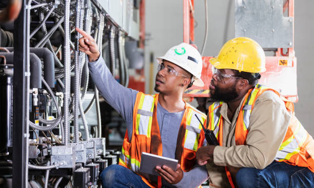 Best Affordable Emergency Electrician  in Huber Ridge, OH